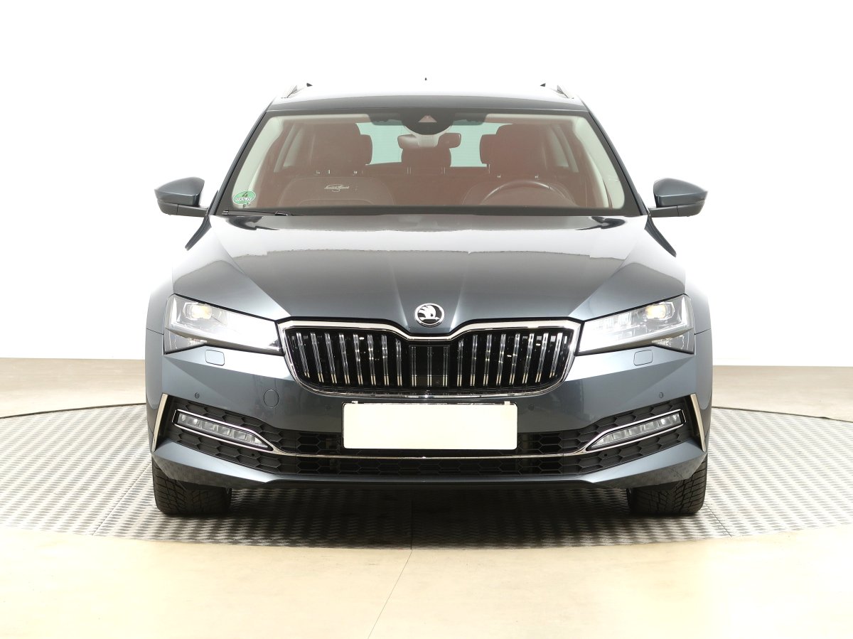 Škoda Superb, 2021 - pohled č. 2