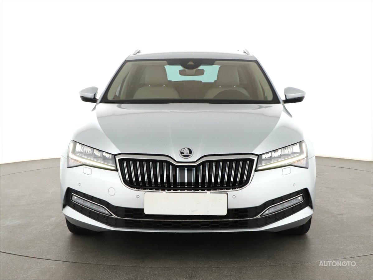 Škoda Superb, 2021 - pohled č. 2