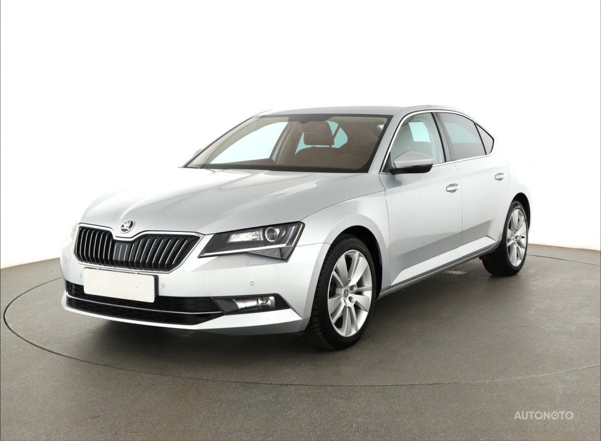 Škoda Superb, 2017 - pohled č. 3