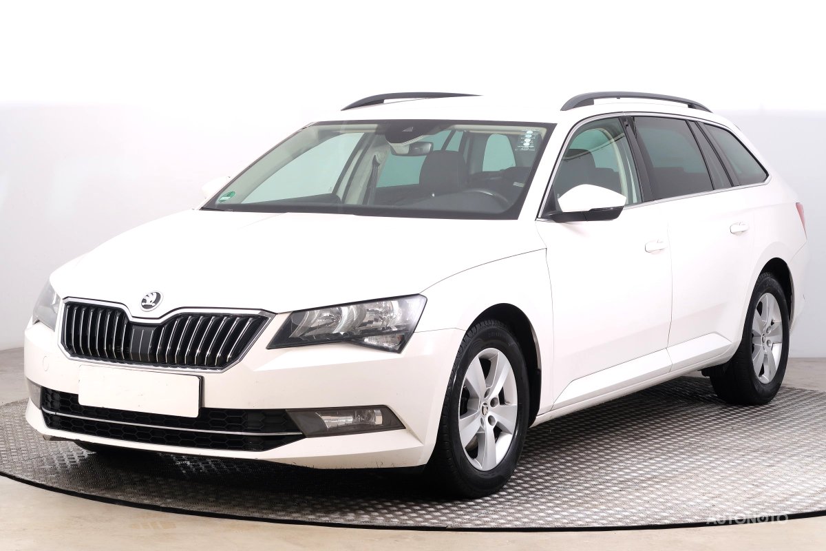 Škoda Superb, 2019 - pohled č. 3