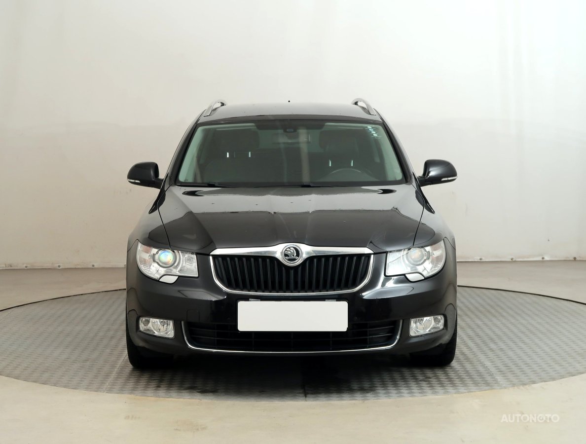 Škoda Superb, 2011 - pohled č. 2