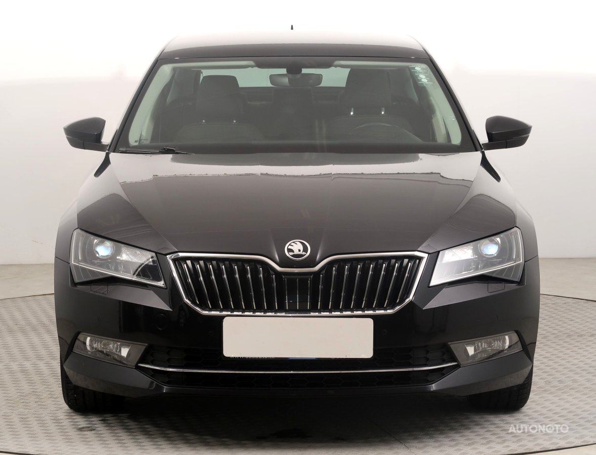 Škoda Superb, 2018 - pohled č. 2