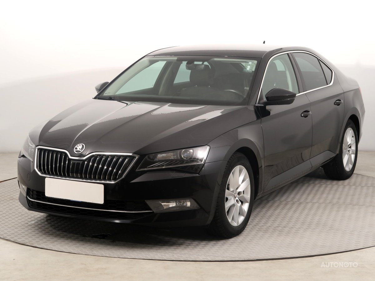 Škoda Superb, 2018 - pohled č. 3