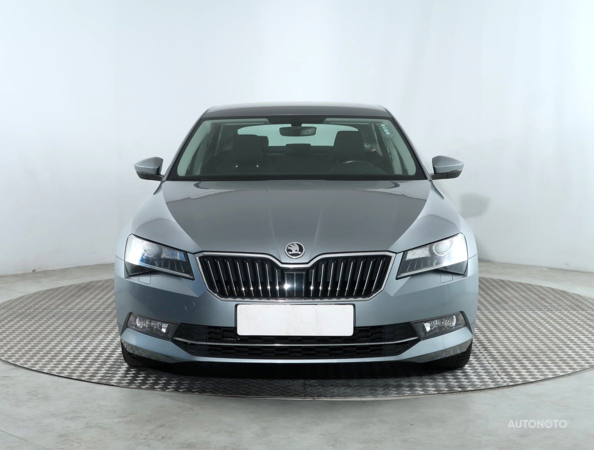 Škoda Superb, 2018 - pohled č. 2