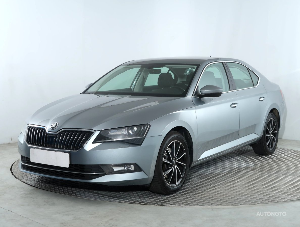 Škoda Superb, 2018 - pohled č. 3