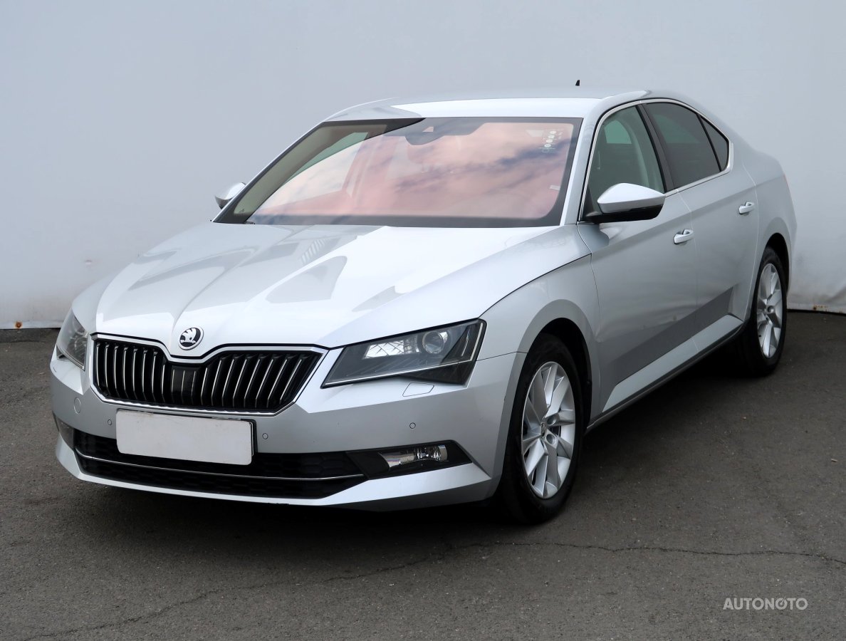 Škoda Superb, 2018 - pohled č. 3