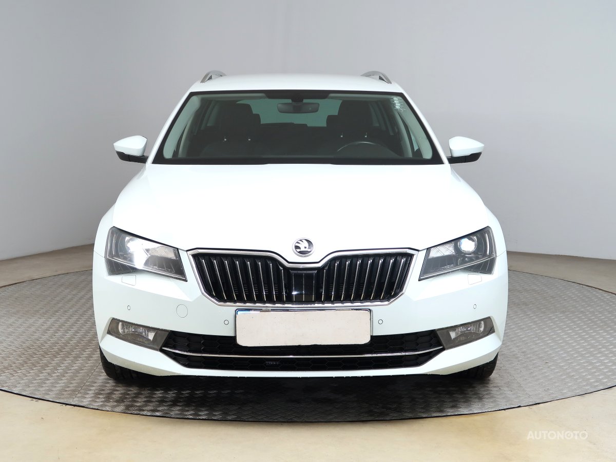 Škoda Superb, 2018 - pohled č. 2