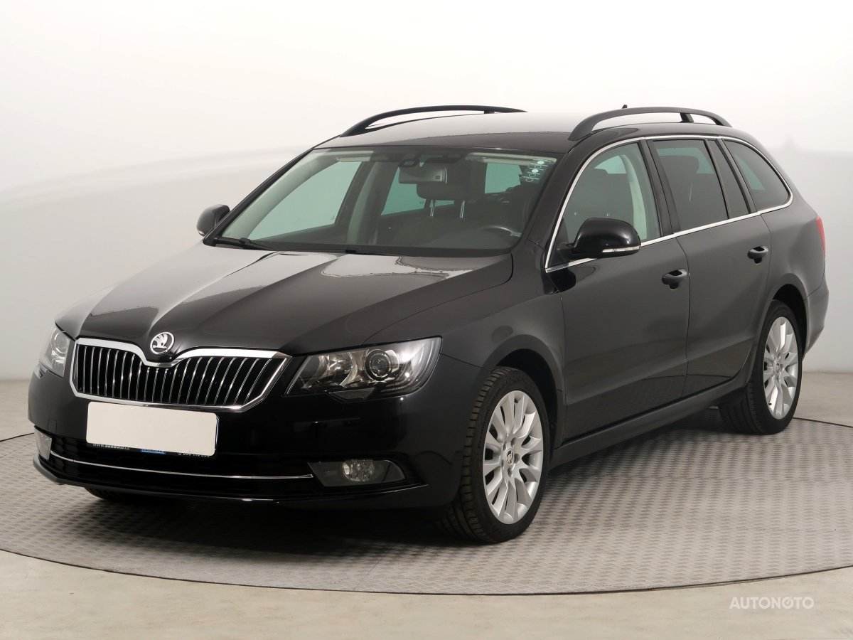 Škoda Superb, 2013 - pohled č. 3