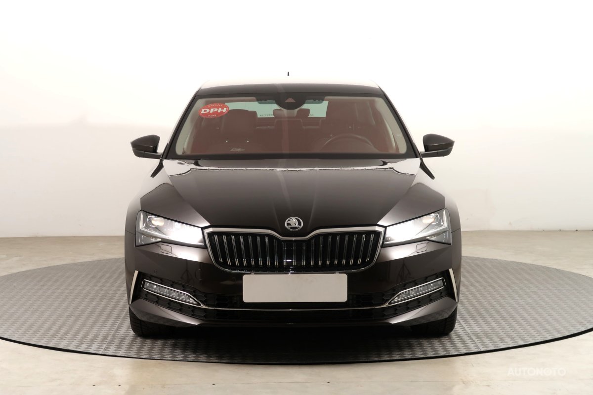 Škoda Superb, 2021 - pohled č. 2