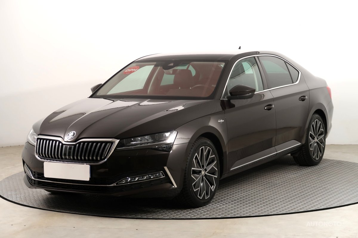 Škoda Superb, 2021 - pohled č. 3