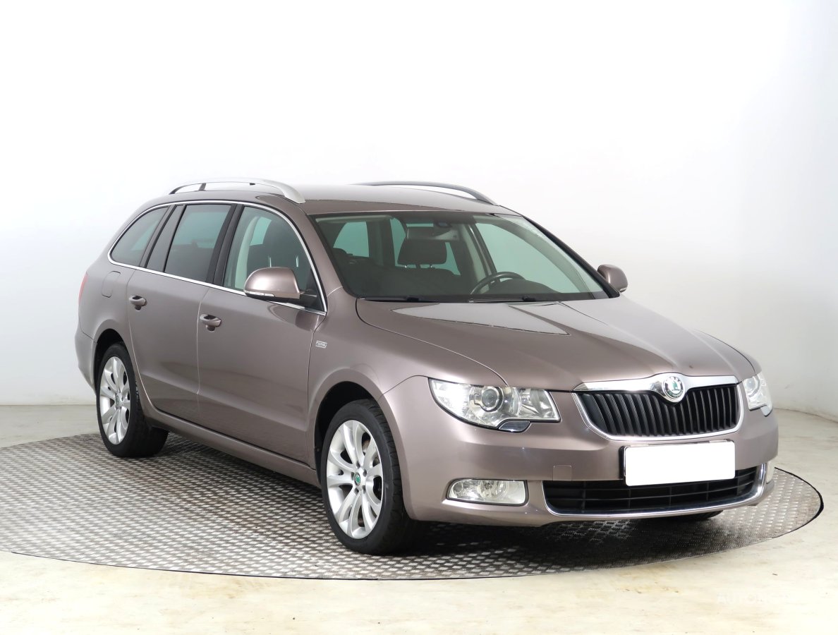Škoda Superb, 2012 - pohled č. 1