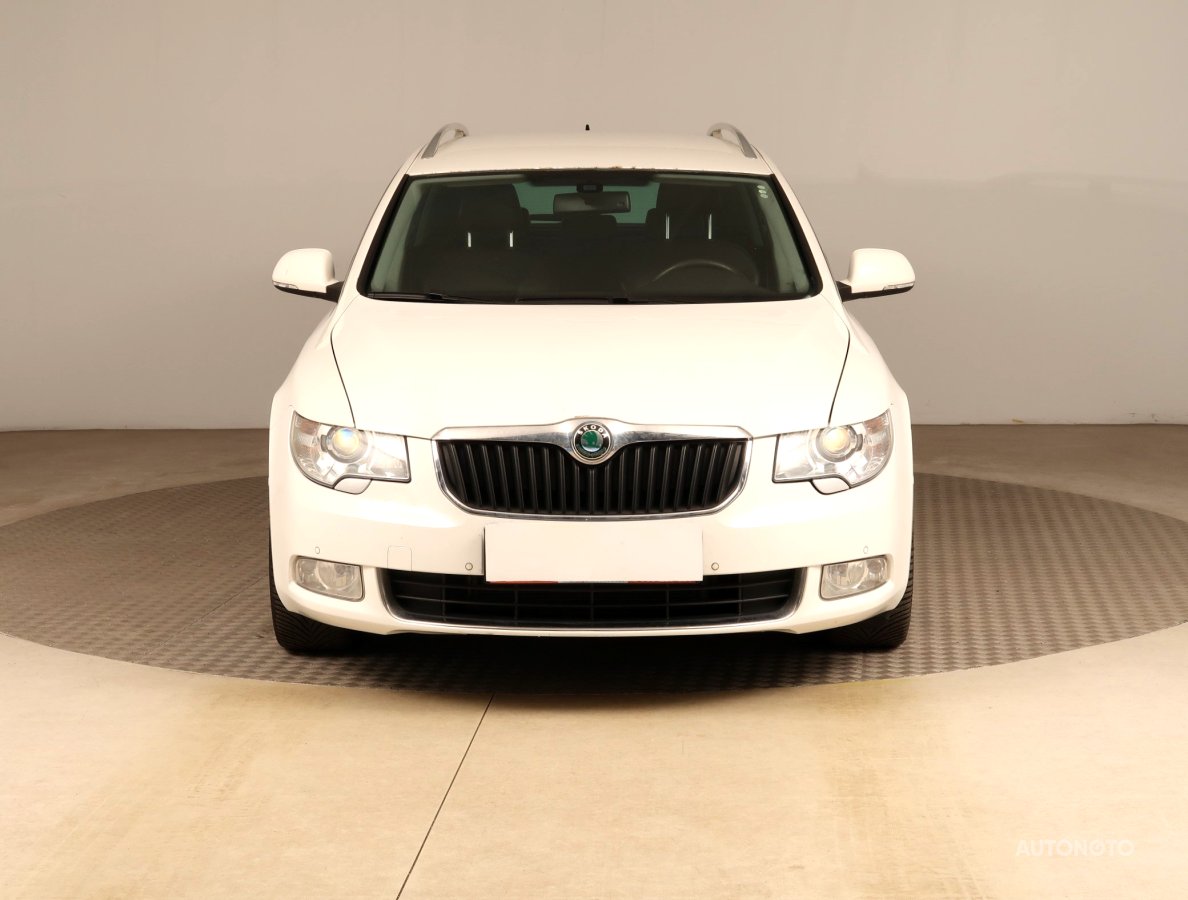 Škoda Superb, 2013 - pohled č. 2