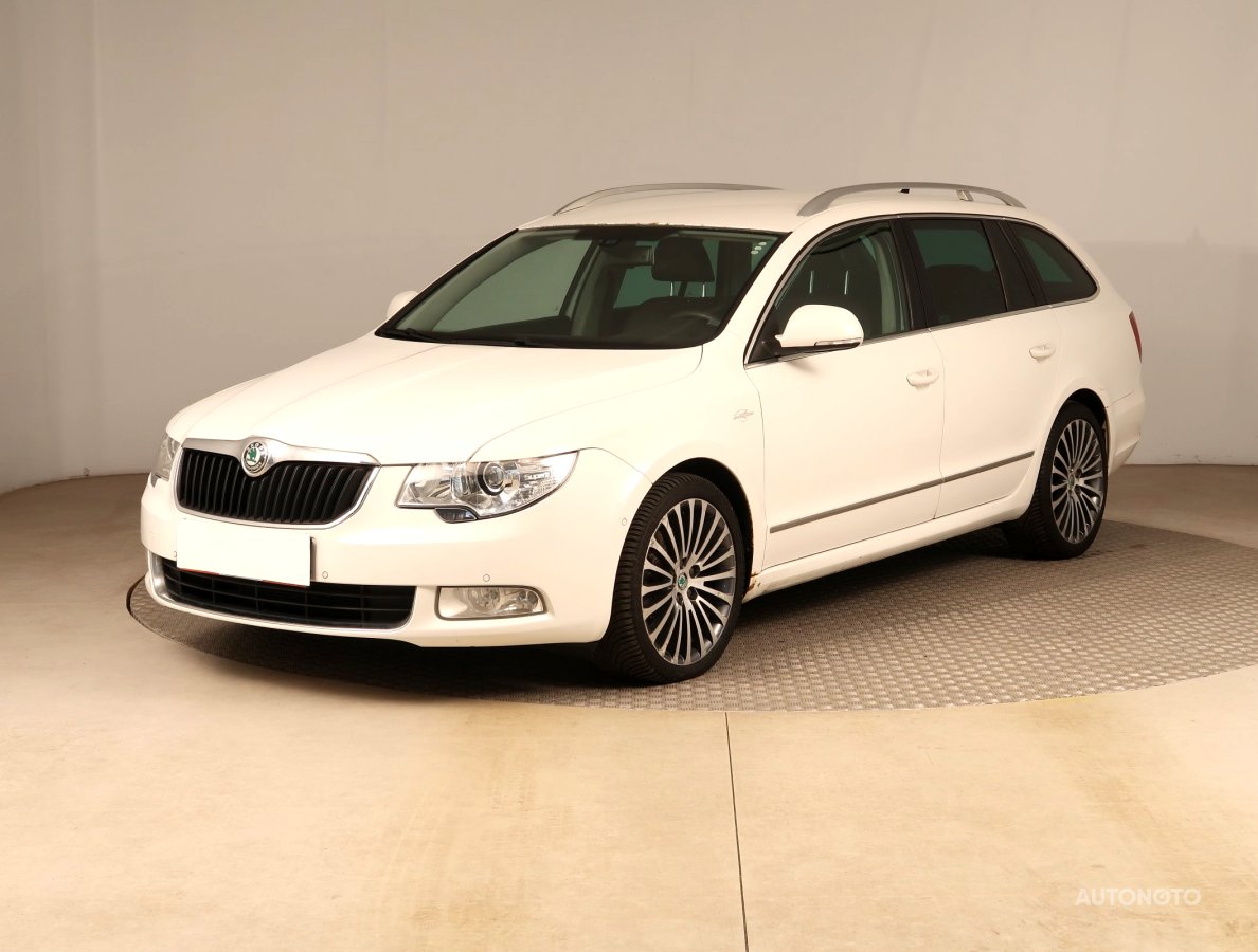 Škoda Superb, 2013 - pohled č. 3