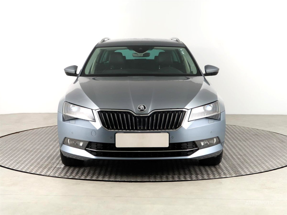 Škoda Superb, 2018 - pohled č. 2