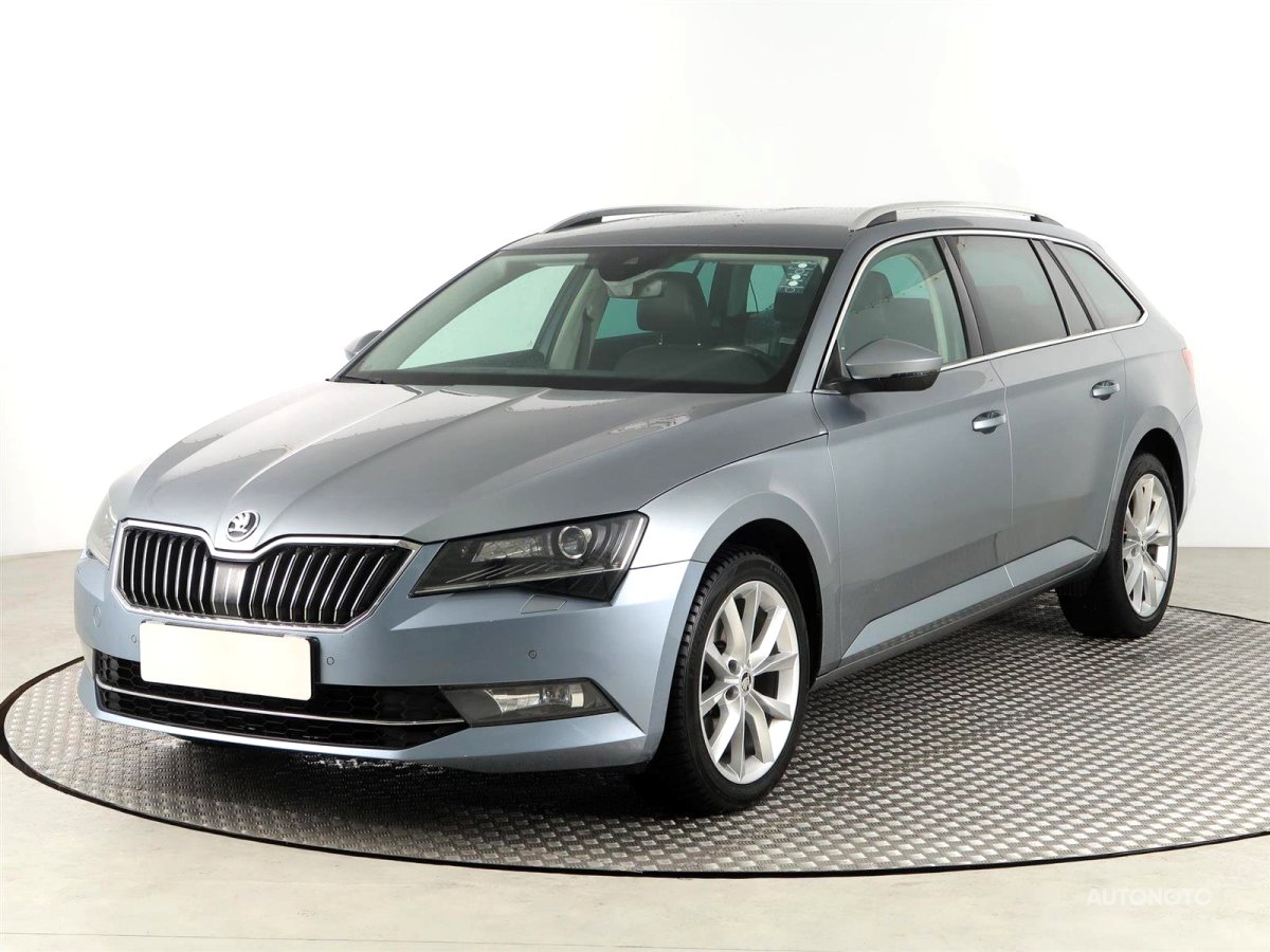 Škoda Superb, 2018 - pohled č. 3