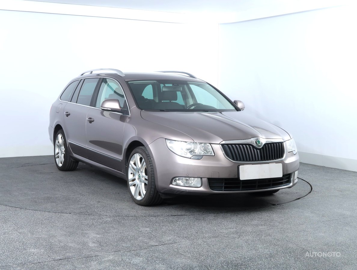 Škoda Superb, 2011 - pohled č. 1