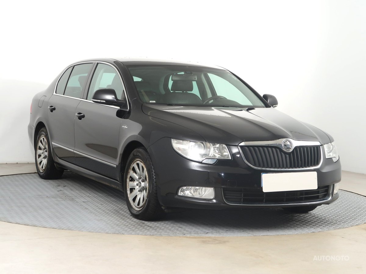 Škoda Superb, 2013 - celkový pohled