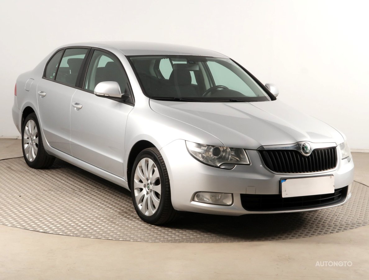Škoda Superb, 2013 - celkový pohled