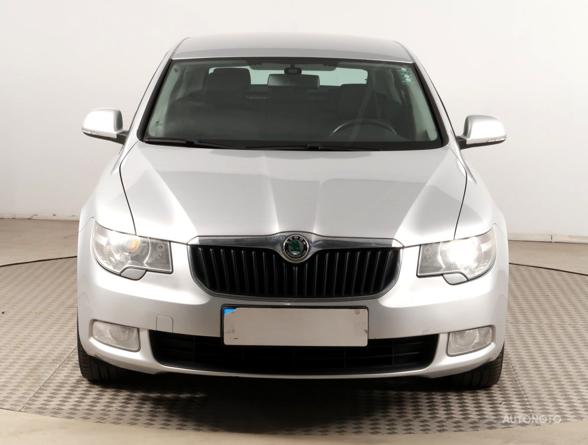 Škoda Superb, 2013 - pohled č. 2