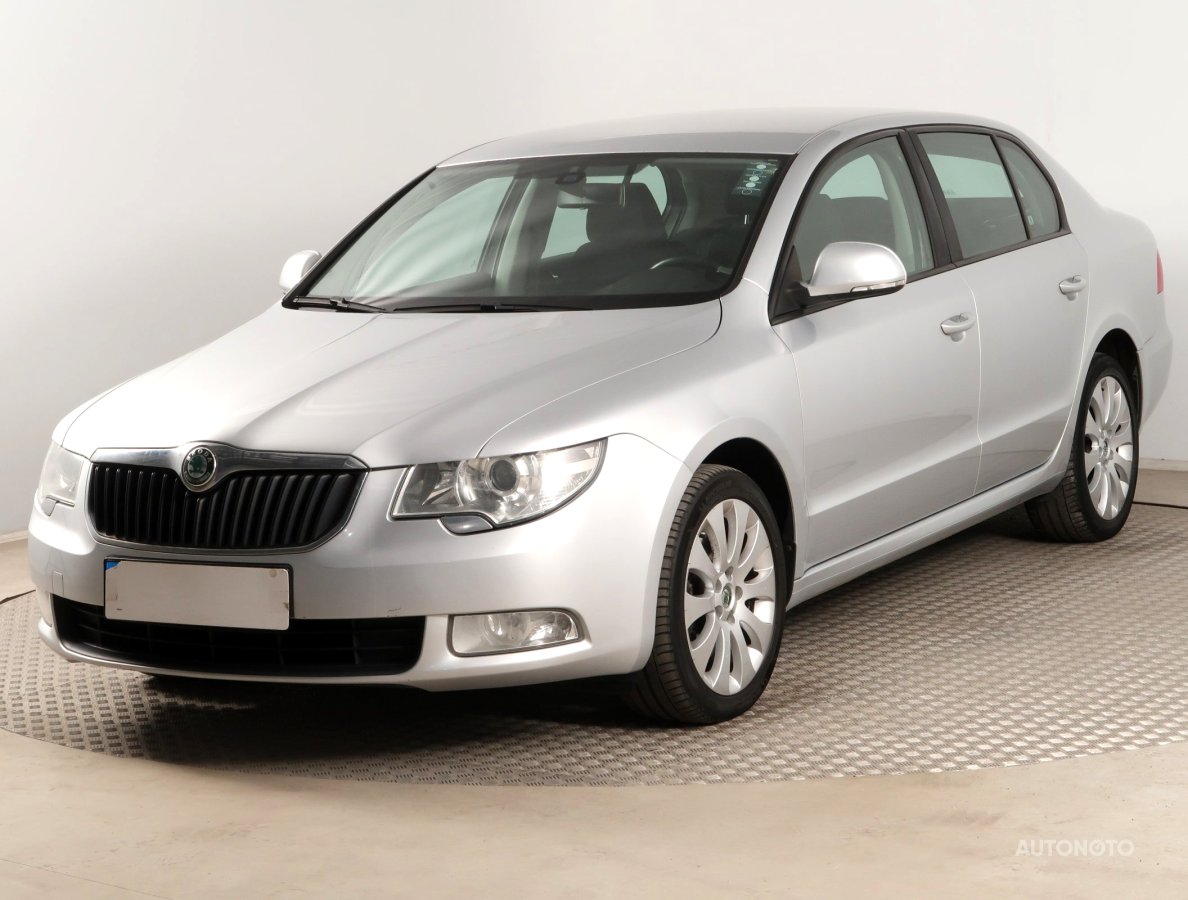 Škoda Superb, 2013 - pohled č. 3