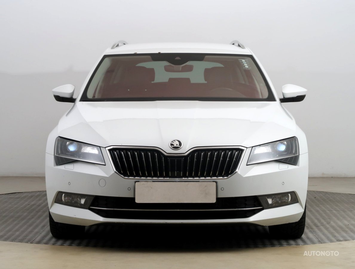 Škoda Superb, 2018 - pohled č. 2