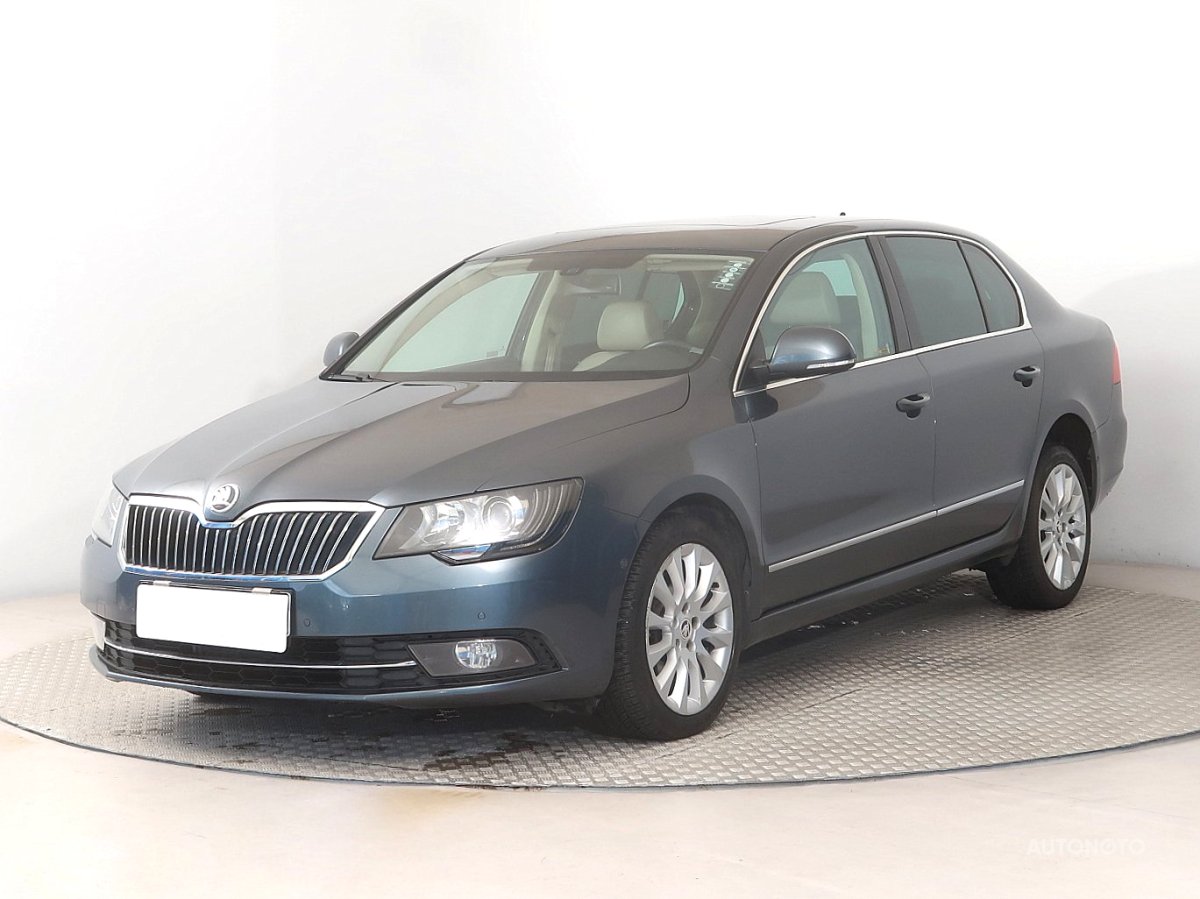 Škoda Superb, 2014 - pohled č. 3