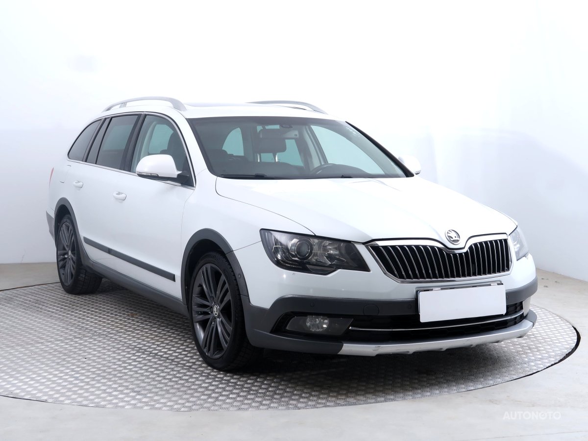 Škoda Superb, 2015 - celkový pohled