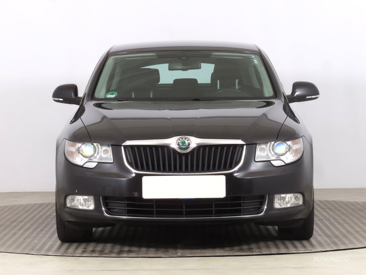 Škoda Superb, 2012 - pohled č. 2
