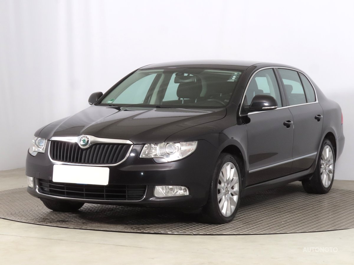 Škoda Superb, 2012 - pohled č. 3