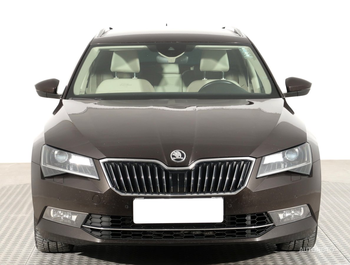 Škoda Superb, 2018 - pohled č. 2