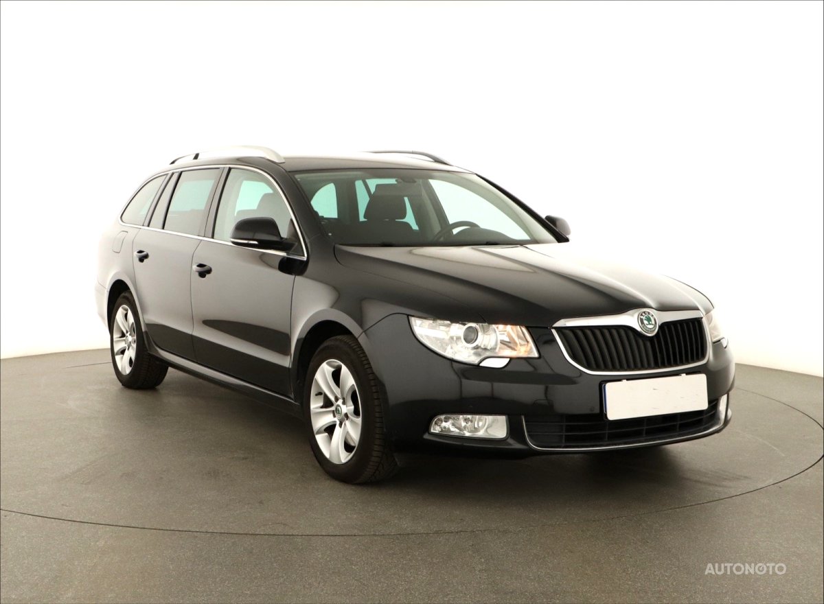 Škoda Superb, 2011 - celkový pohled