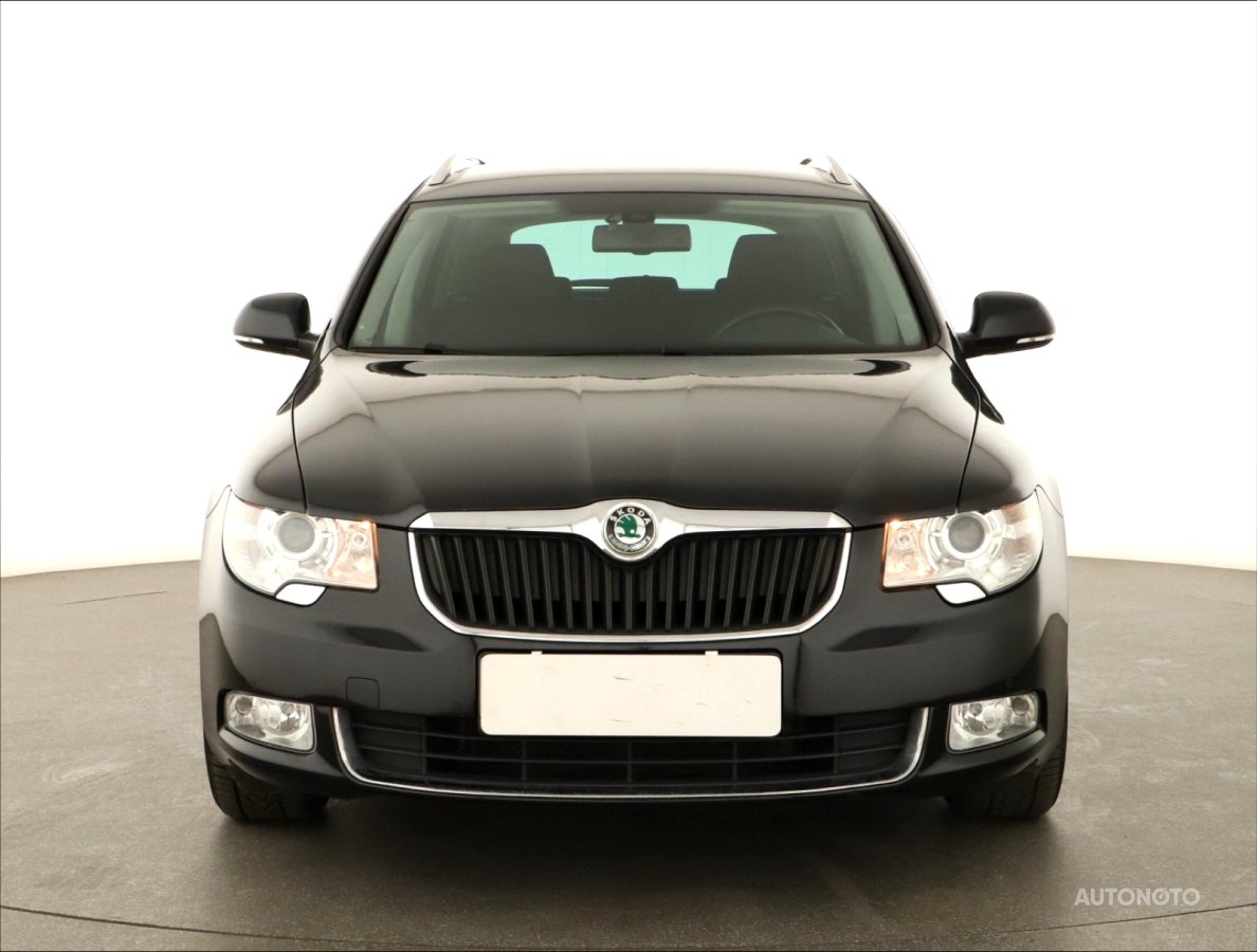 Škoda Superb, 2011 - pohled č. 2