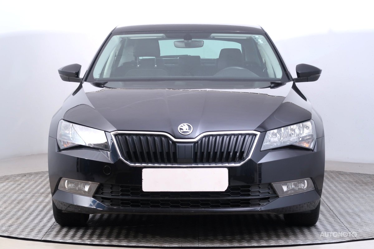 Škoda Superb, 2017 - pohled č. 2