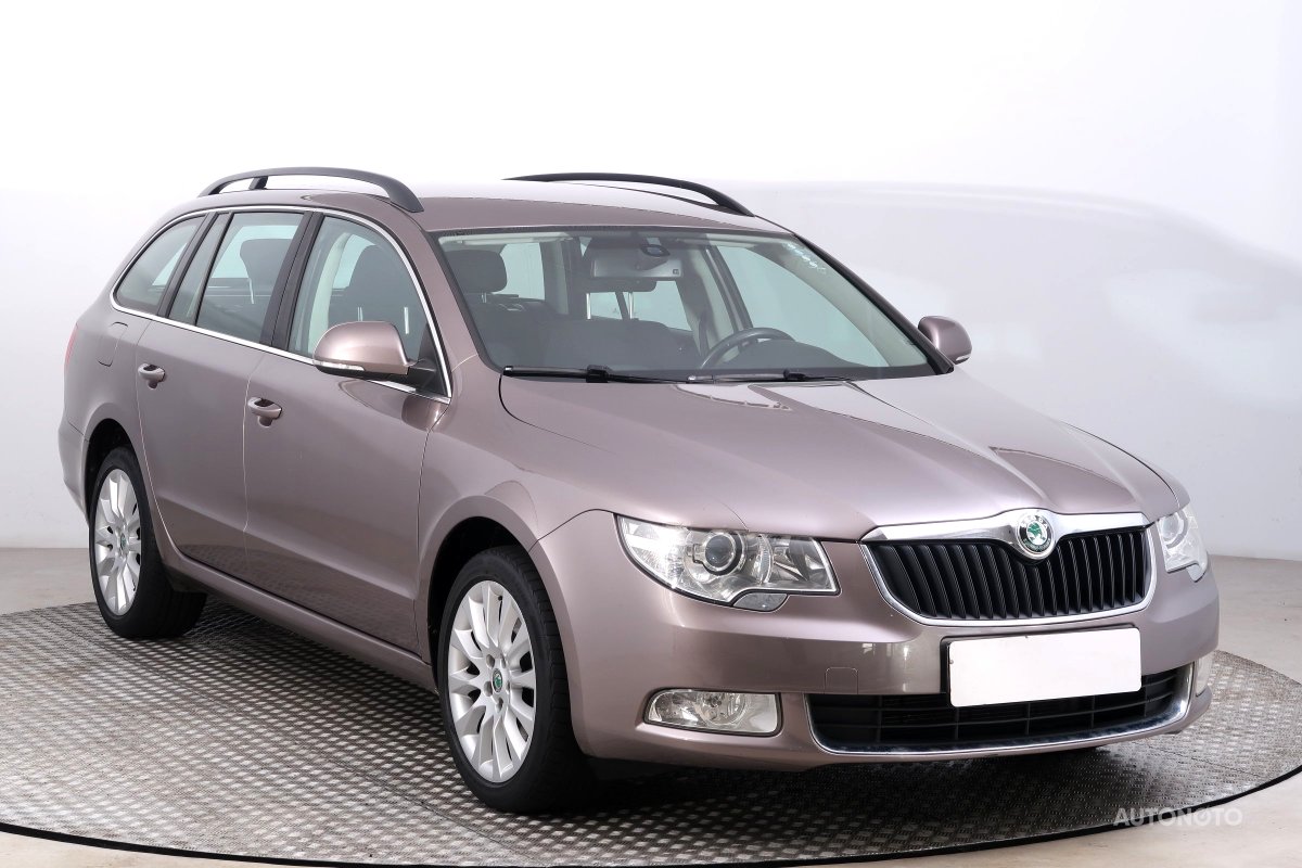 Škoda Superb, 2011 - celkový pohled