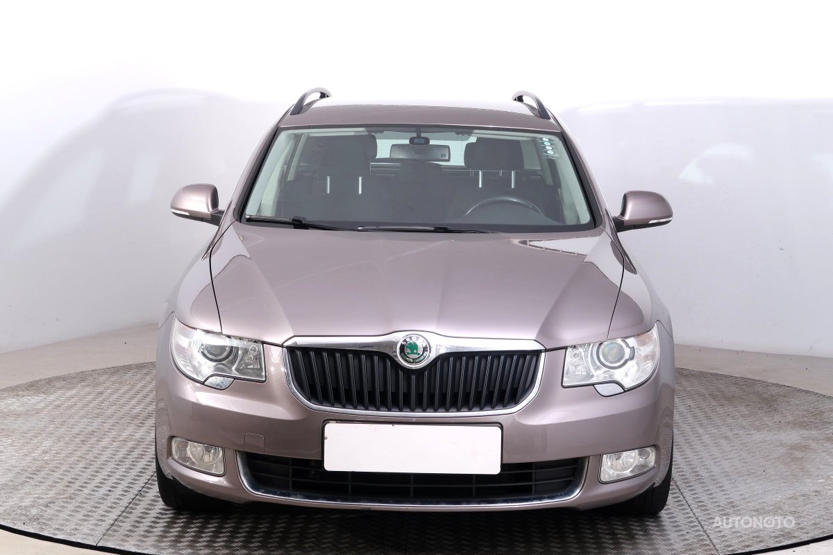 Škoda Superb, 2011 - pohled č. 2