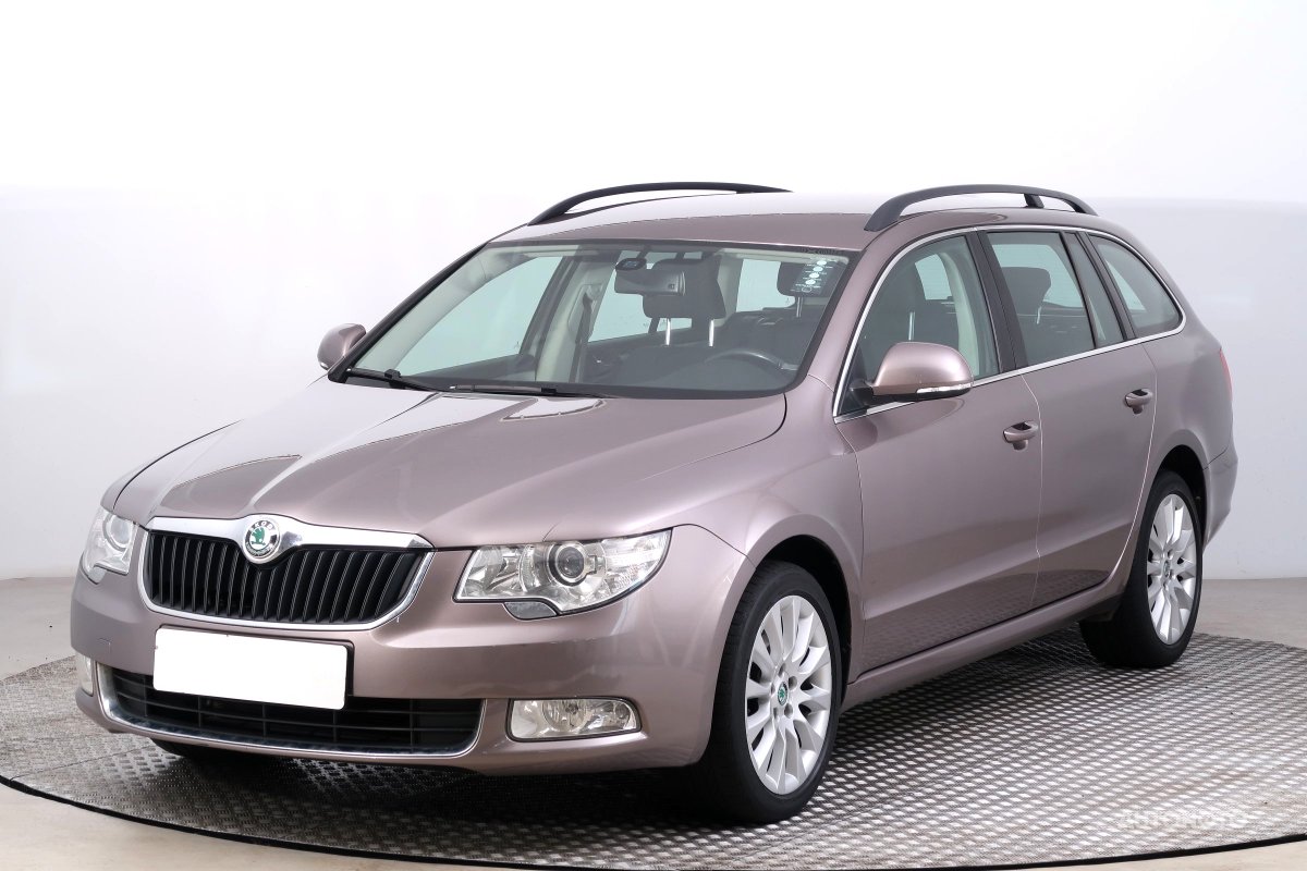 Škoda Superb, 2011 - pohled č. 3