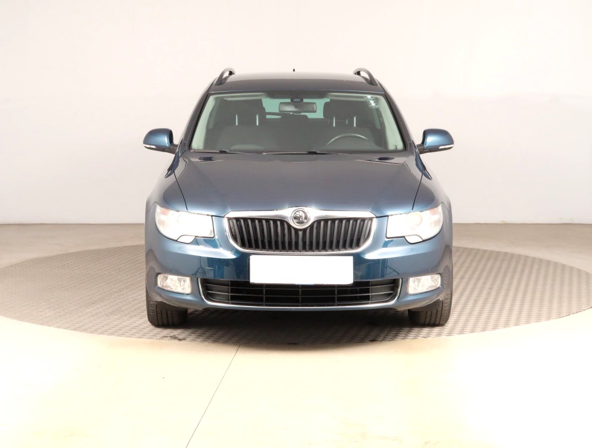Škoda Superb, 2012 - pohled č. 2
