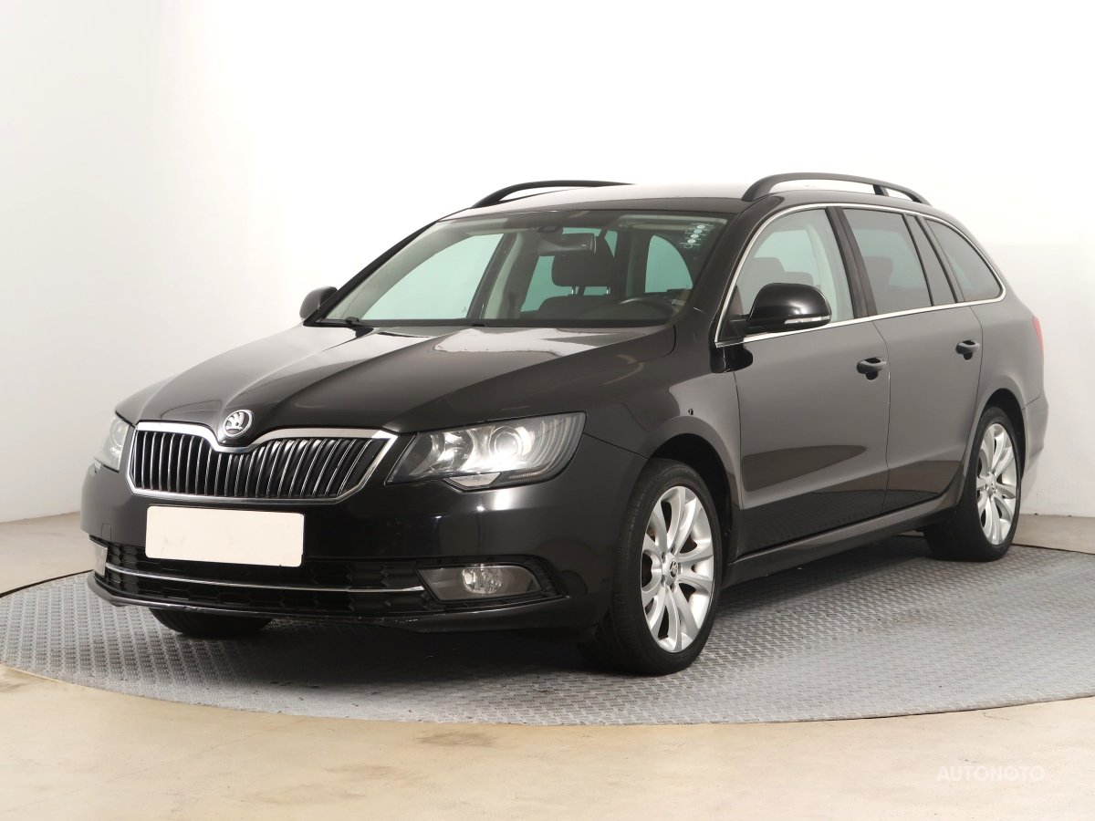 Škoda Superb, 2014 - pohled č. 3