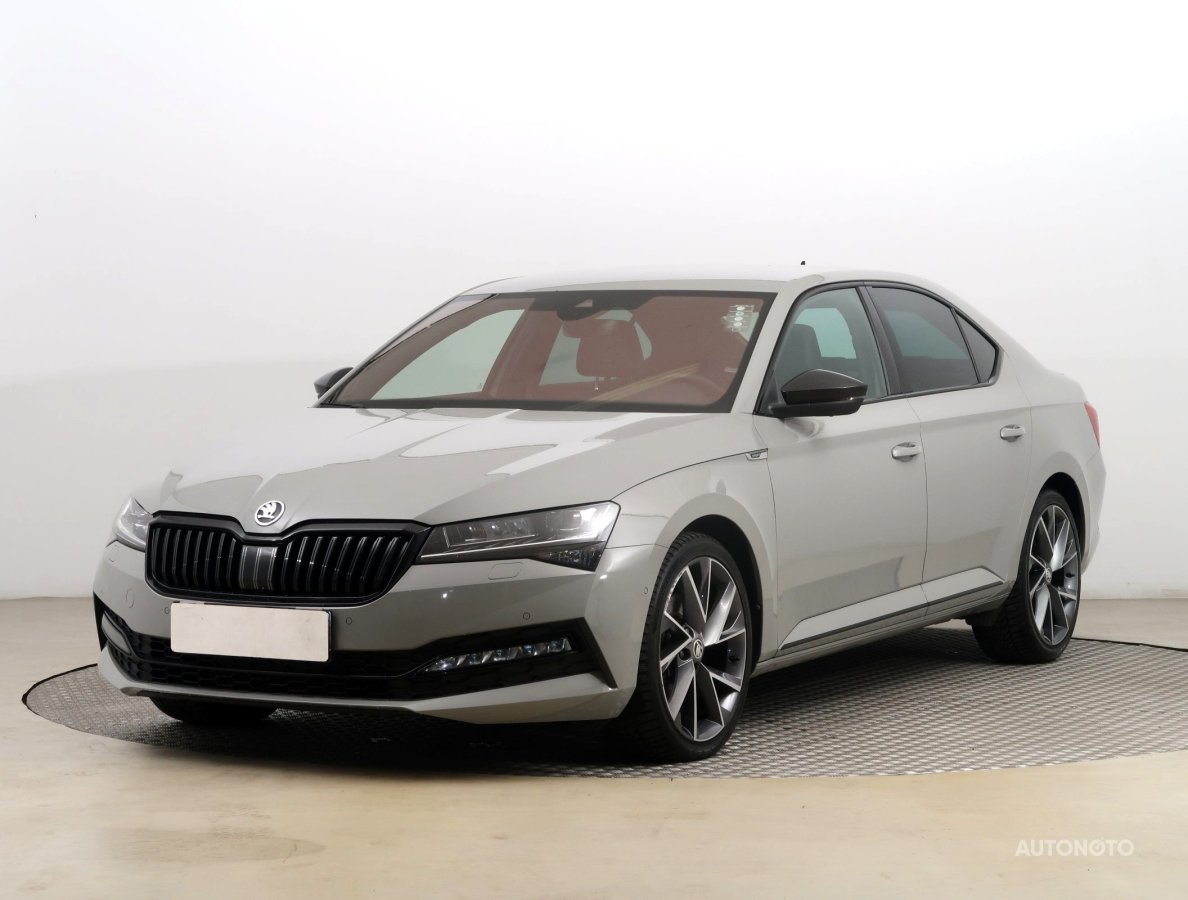 Škoda Superb, 2021 - pohled č. 3