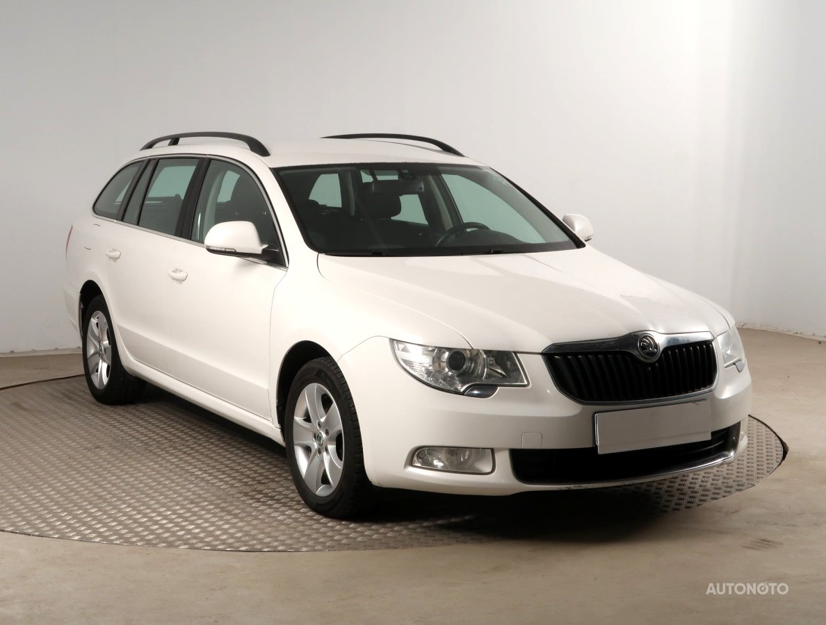 Škoda Superb, 2011 - celkový pohled