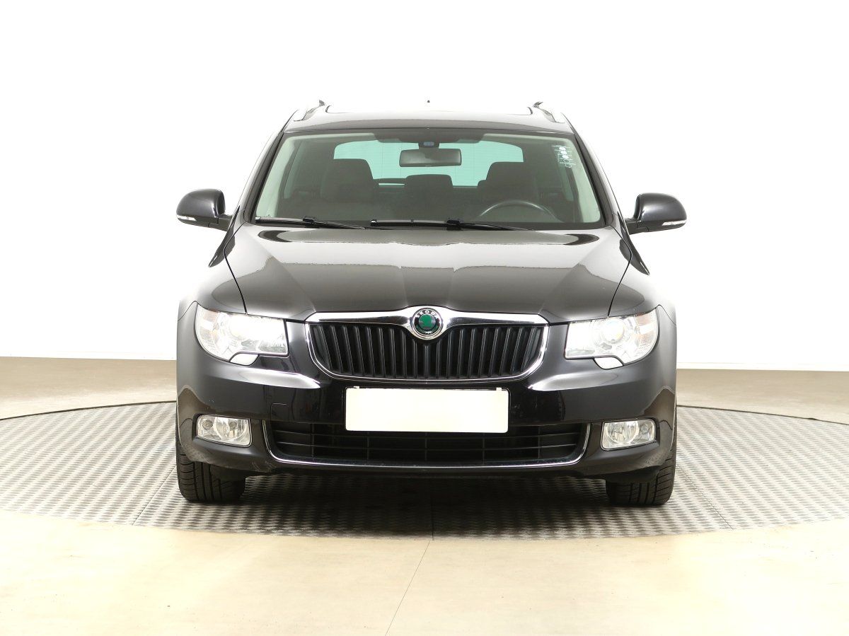 Škoda Superb, 2012 - pohled č. 2