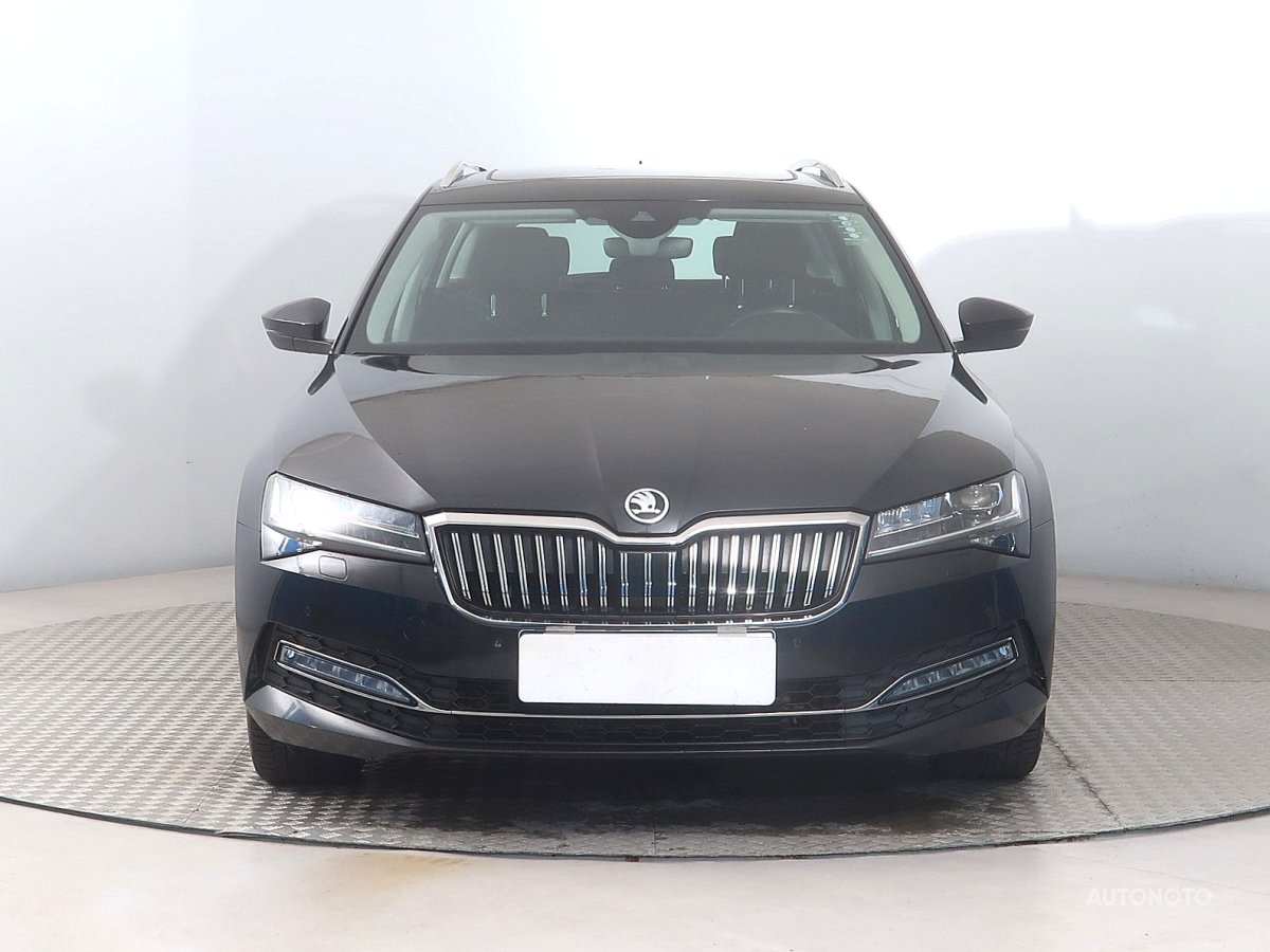Škoda Superb, 2021 - pohled č. 2
