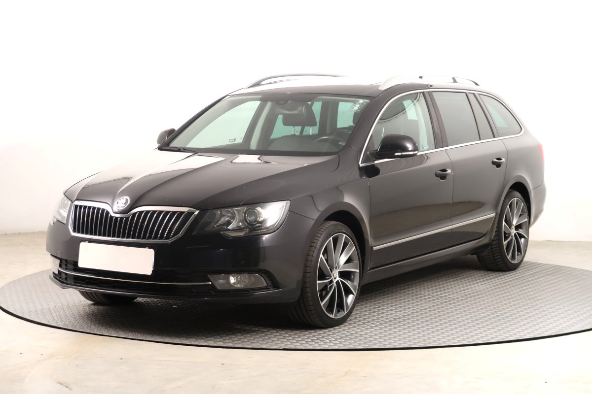 Škoda Superb, 2013 - pohled č. 3