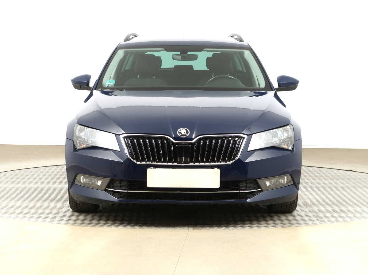 Škoda Superb, 2017 - pohled č. 2