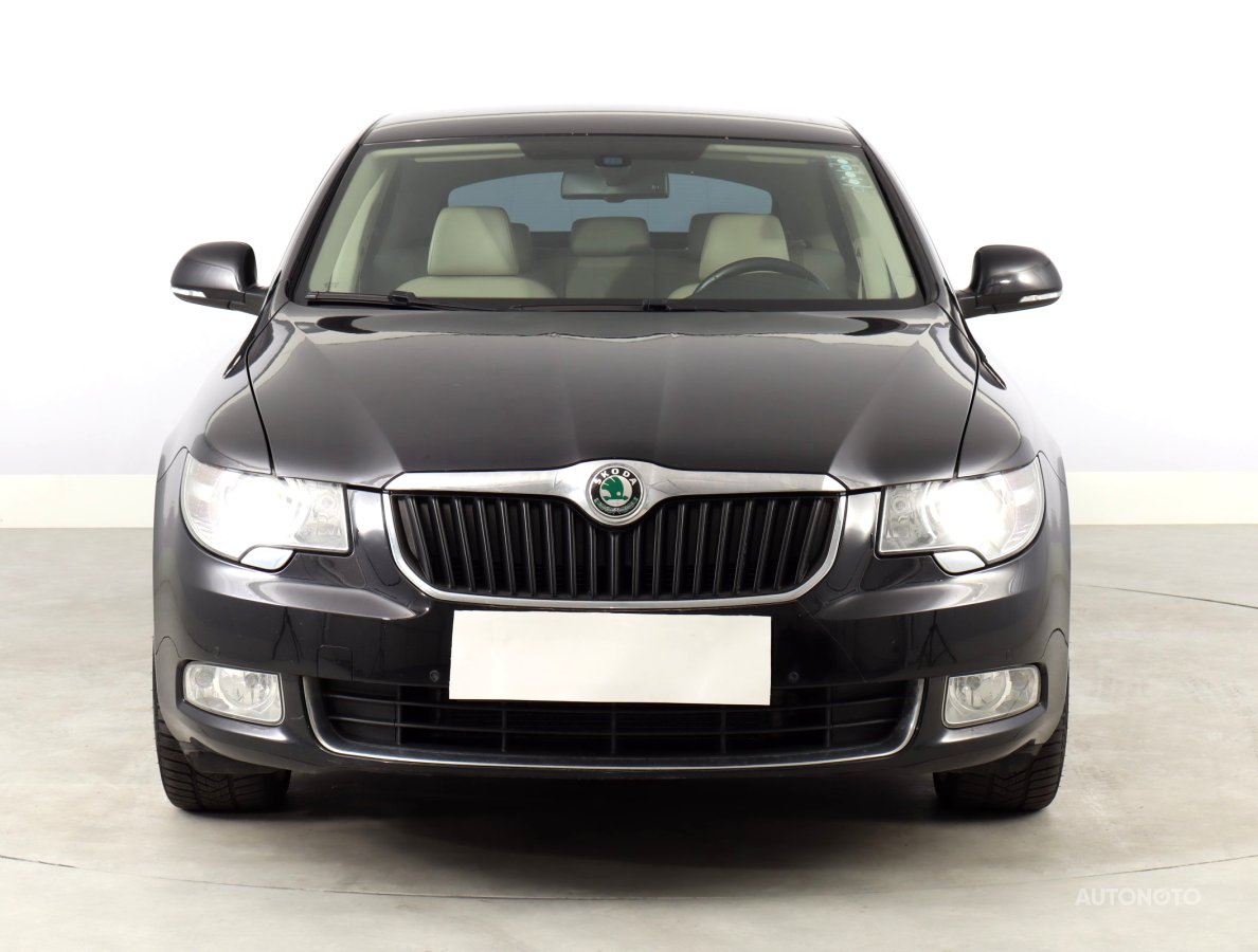 Škoda Superb, 2011 - pohled č. 2