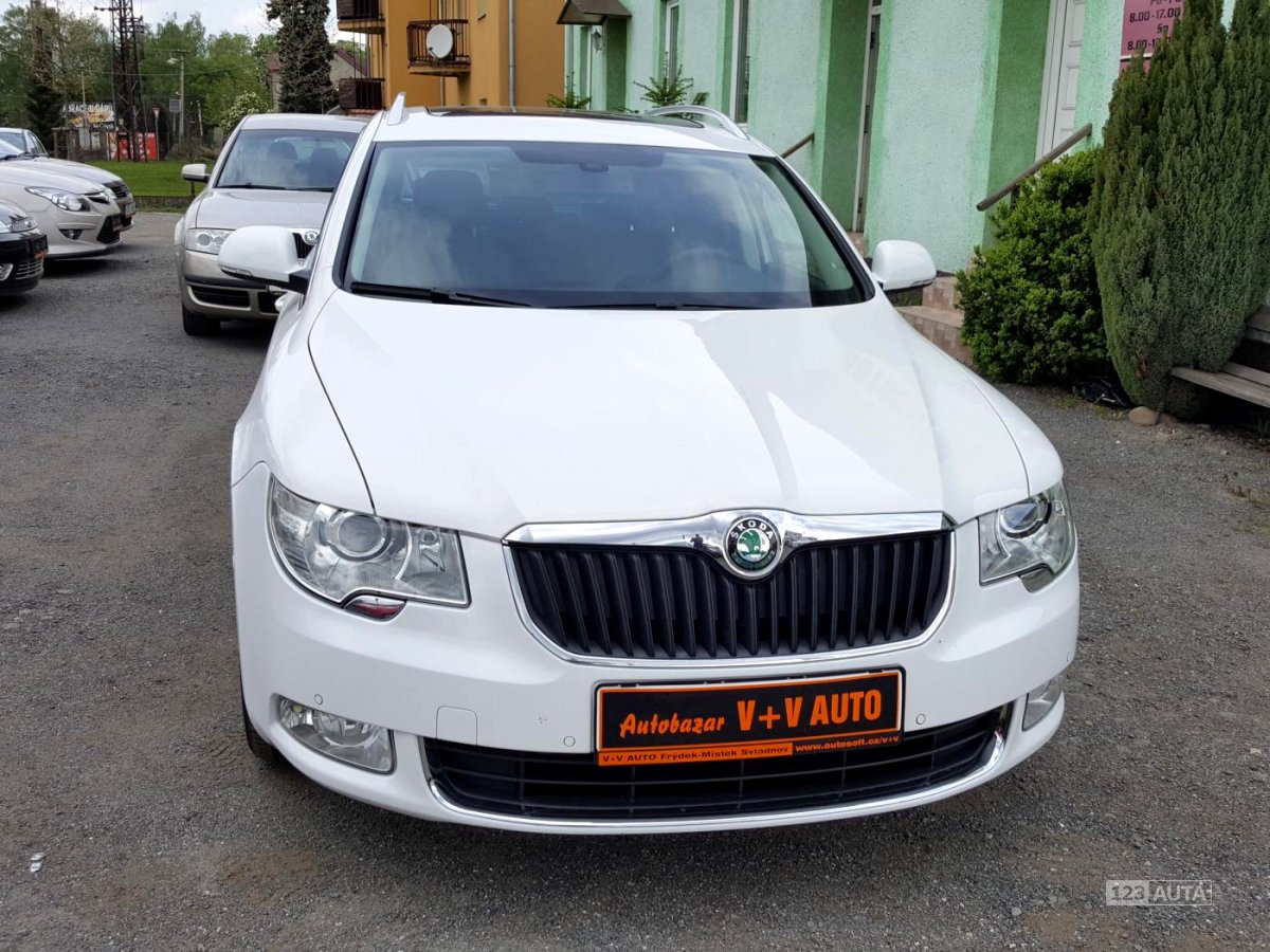 Škoda Superb, 2012 - pohled č. 2