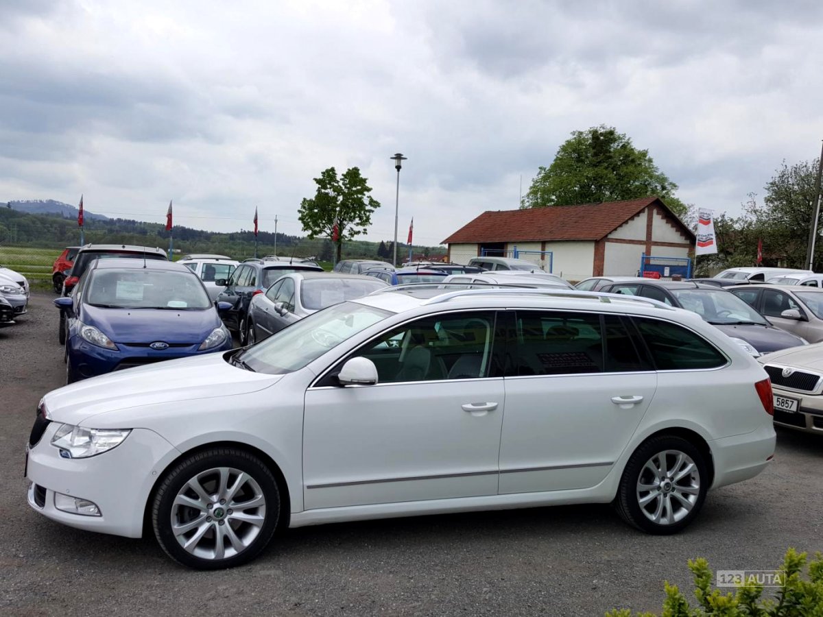 Škoda Superb, 2012 - pohled č. 8