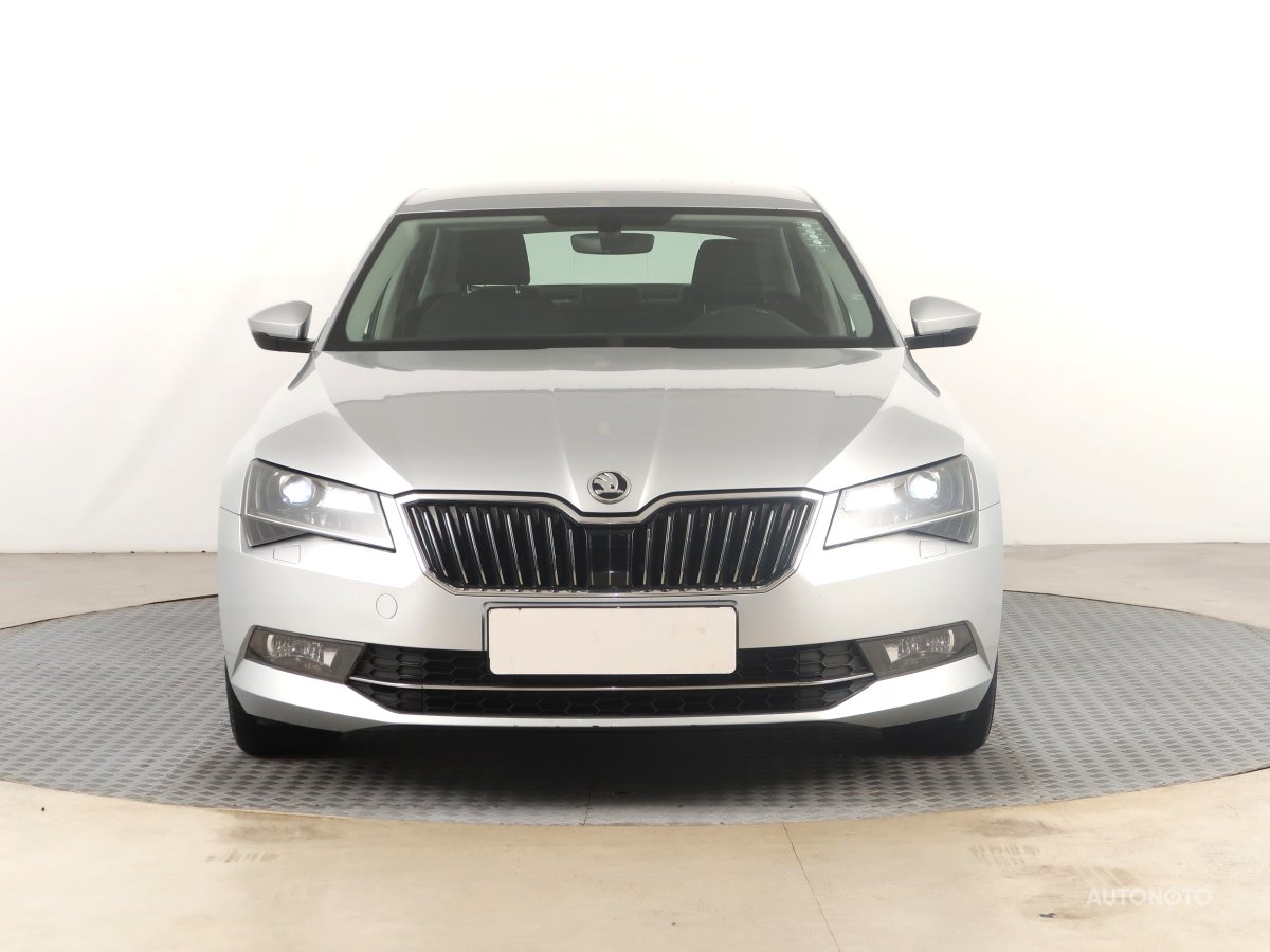 Škoda Superb, 2019 - pohled č. 2
