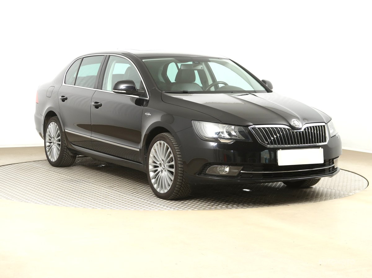Škoda Superb, 2013 - celkový pohled