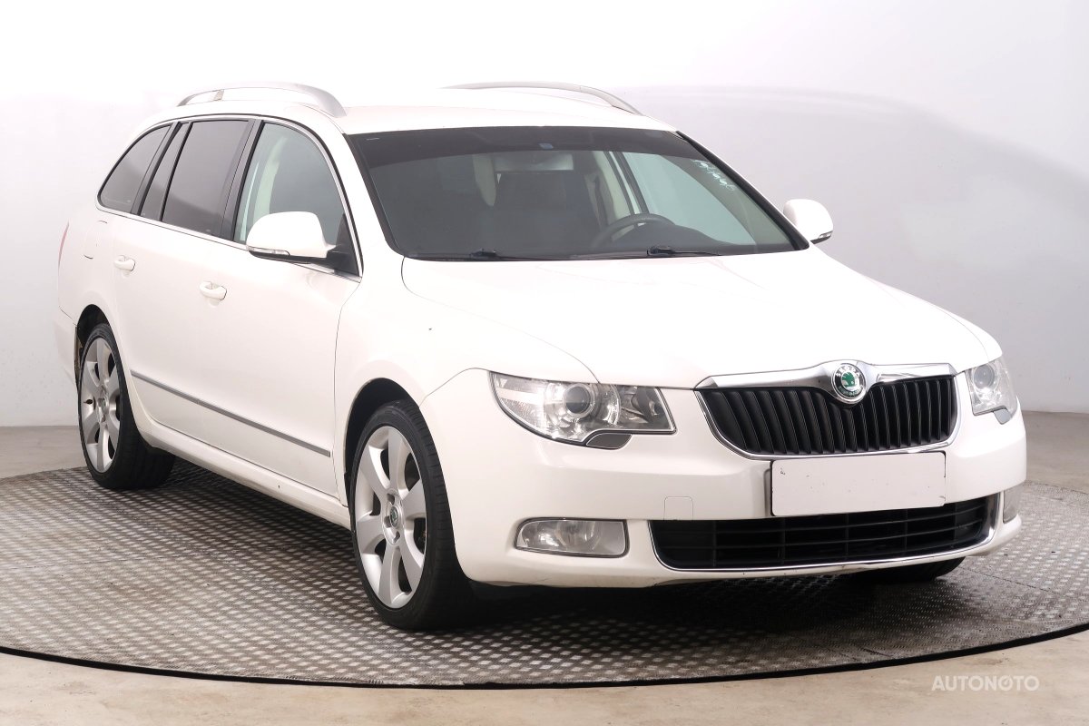 Škoda Superb, 2010 - celkový pohled